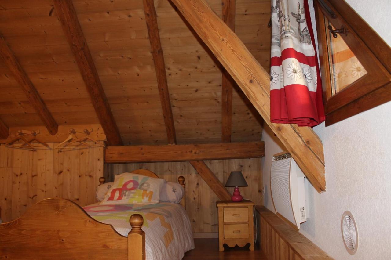 La Ferme De Sous-Lachat Samoëns Dış mekan fotoğraf