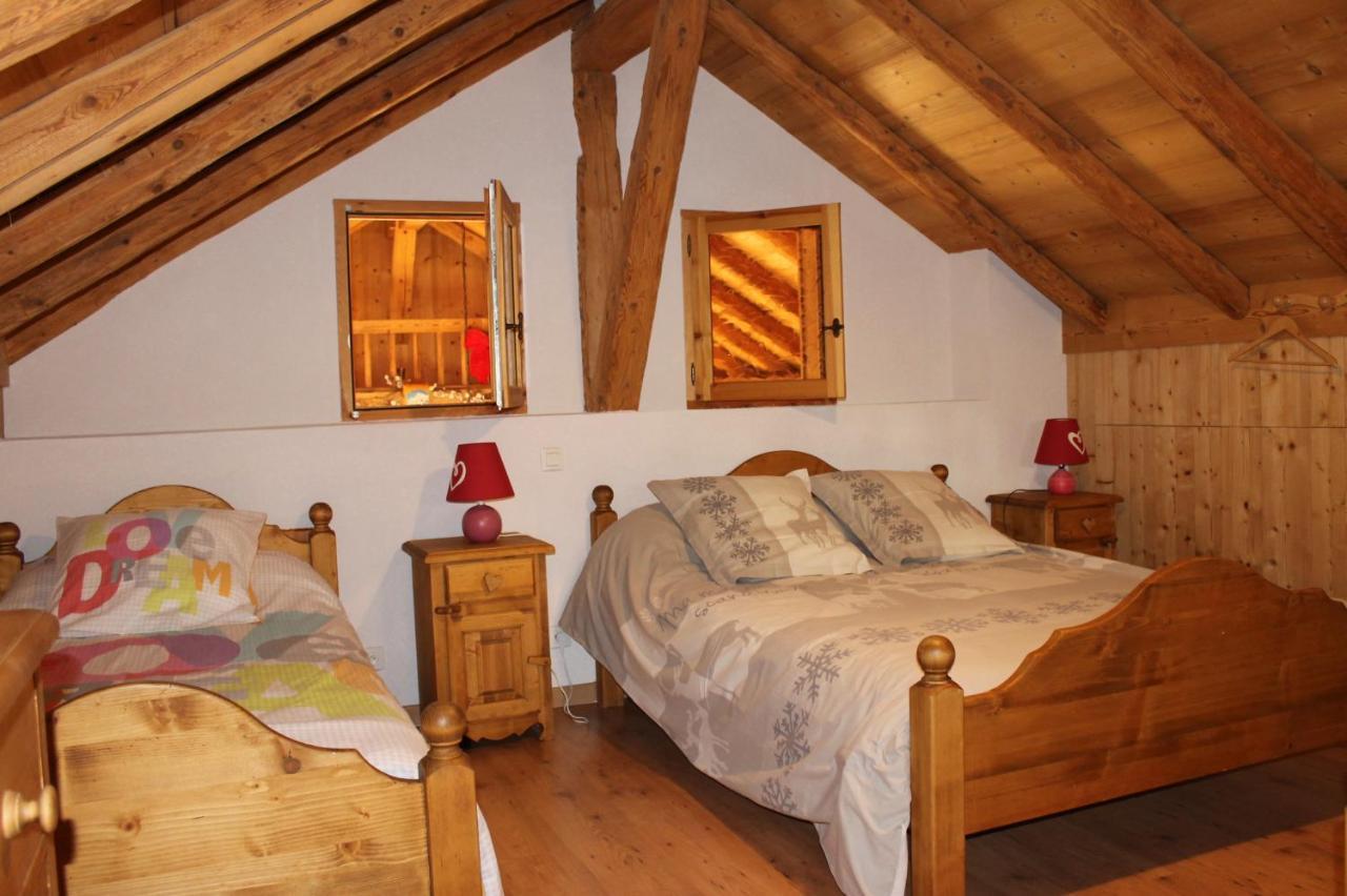 La Ferme De Sous-Lachat Samoëns Dış mekan fotoğraf