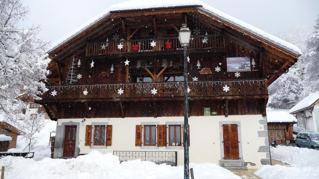 La Ferme De Sous-Lachat Samoëns Dış mekan fotoğraf