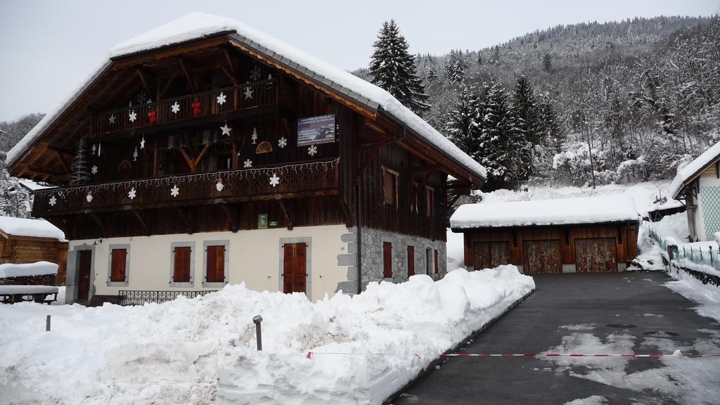 La Ferme De Sous-Lachat Samoëns Dış mekan fotoğraf