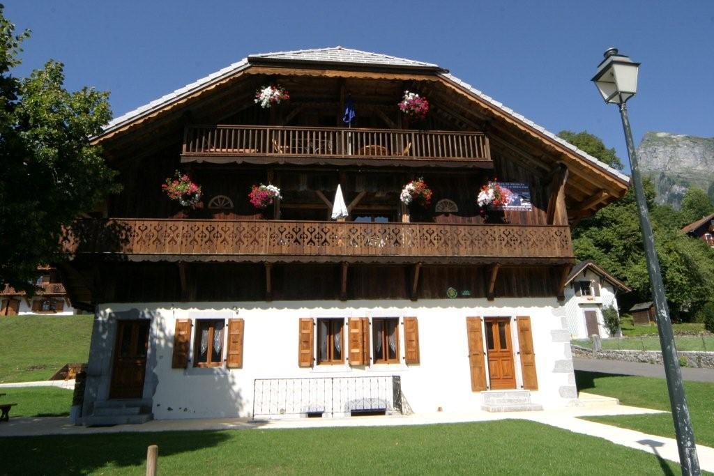 La Ferme De Sous-Lachat Samoëns Dış mekan fotoğraf